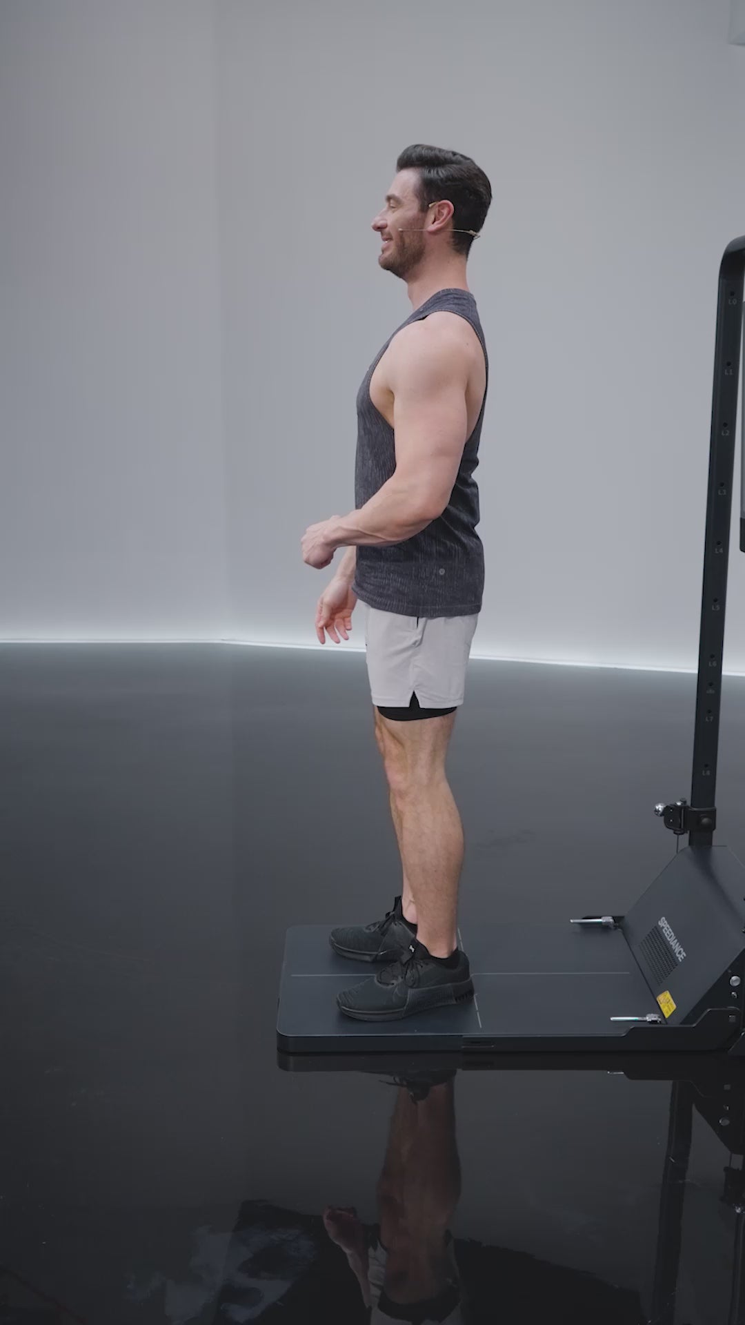 Rodilla al pecho de pie – Speediance Mexico